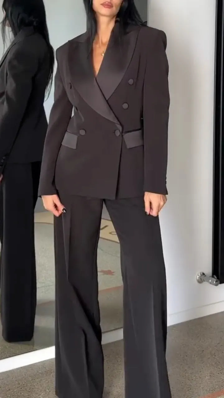 Charcoal Contrast-Lapel Double-Breasted Pants Suit