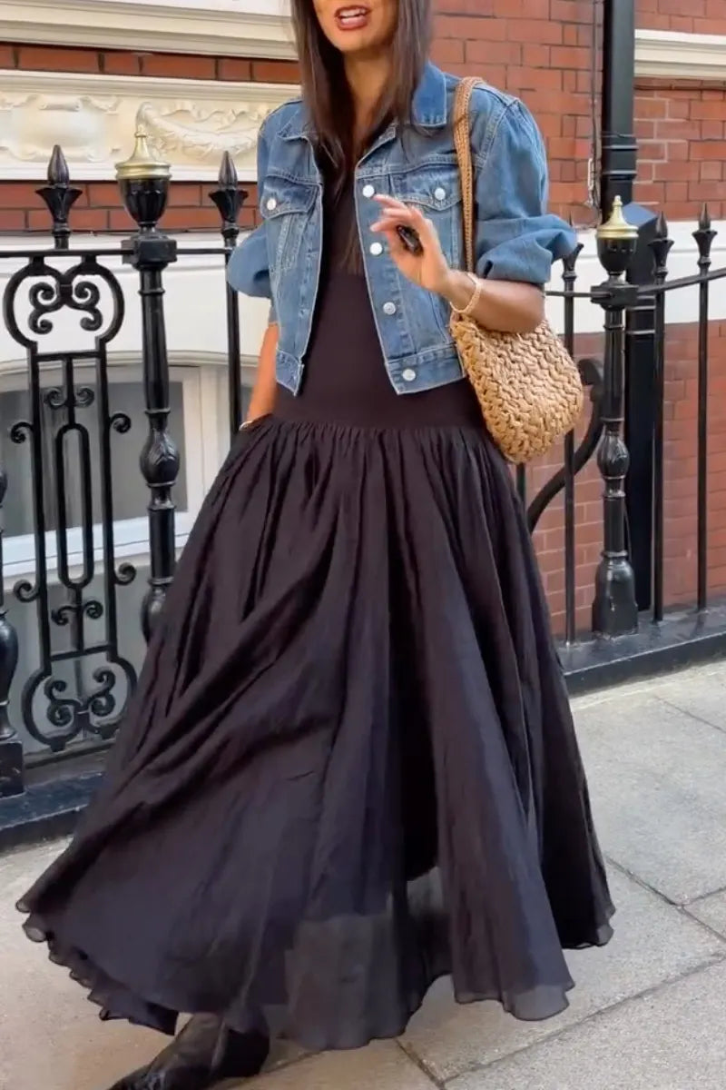 Conjunto de Jaqueta Jeans Cropped e Vestido Maxi Fluido